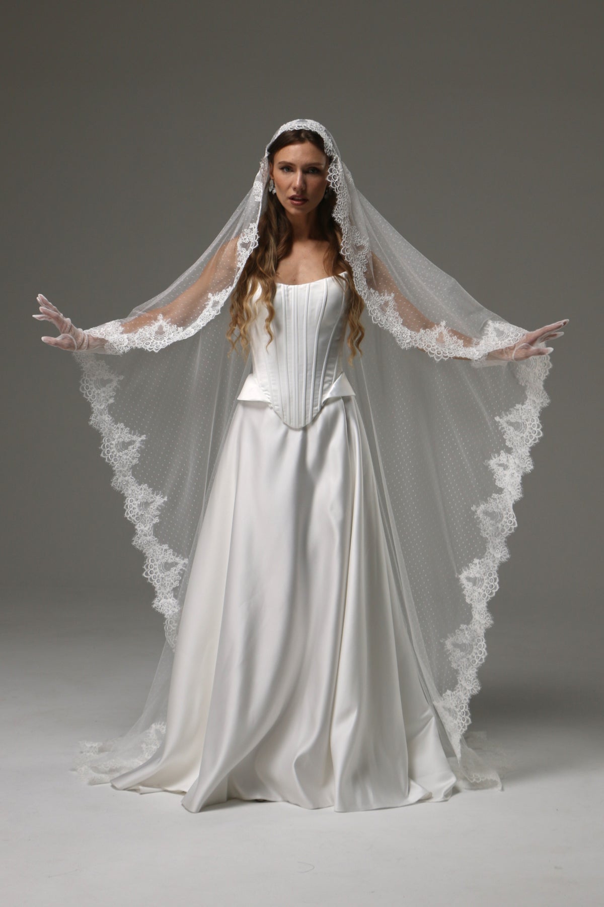 Lace Wedding Veil, One Tier Bridal Veil, Elegant Tulle Veil, Romantic Wedding Veil, Soft Lace Bridal Veil