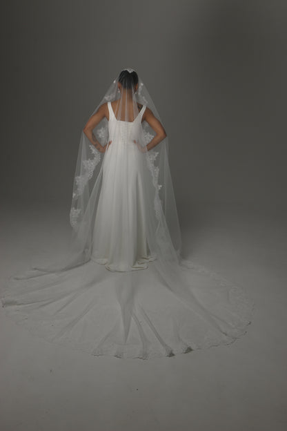 Cathedral Mantilla Veil with Lace Edge Spanish Bridal Veil