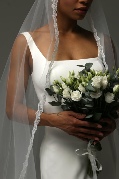 Juliet cap bridal veil styled with a modern minimalist wedding dress.