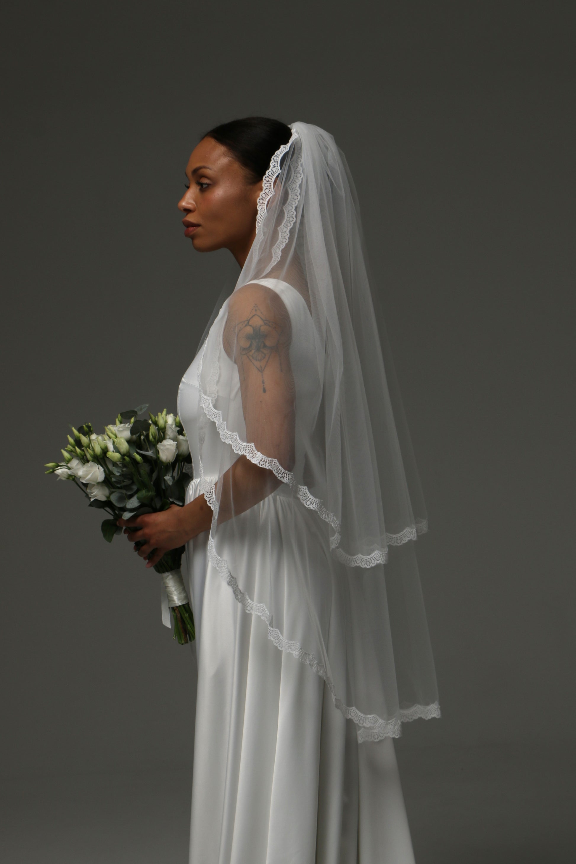 Lightweight bridal veil designed for comfort and movement.