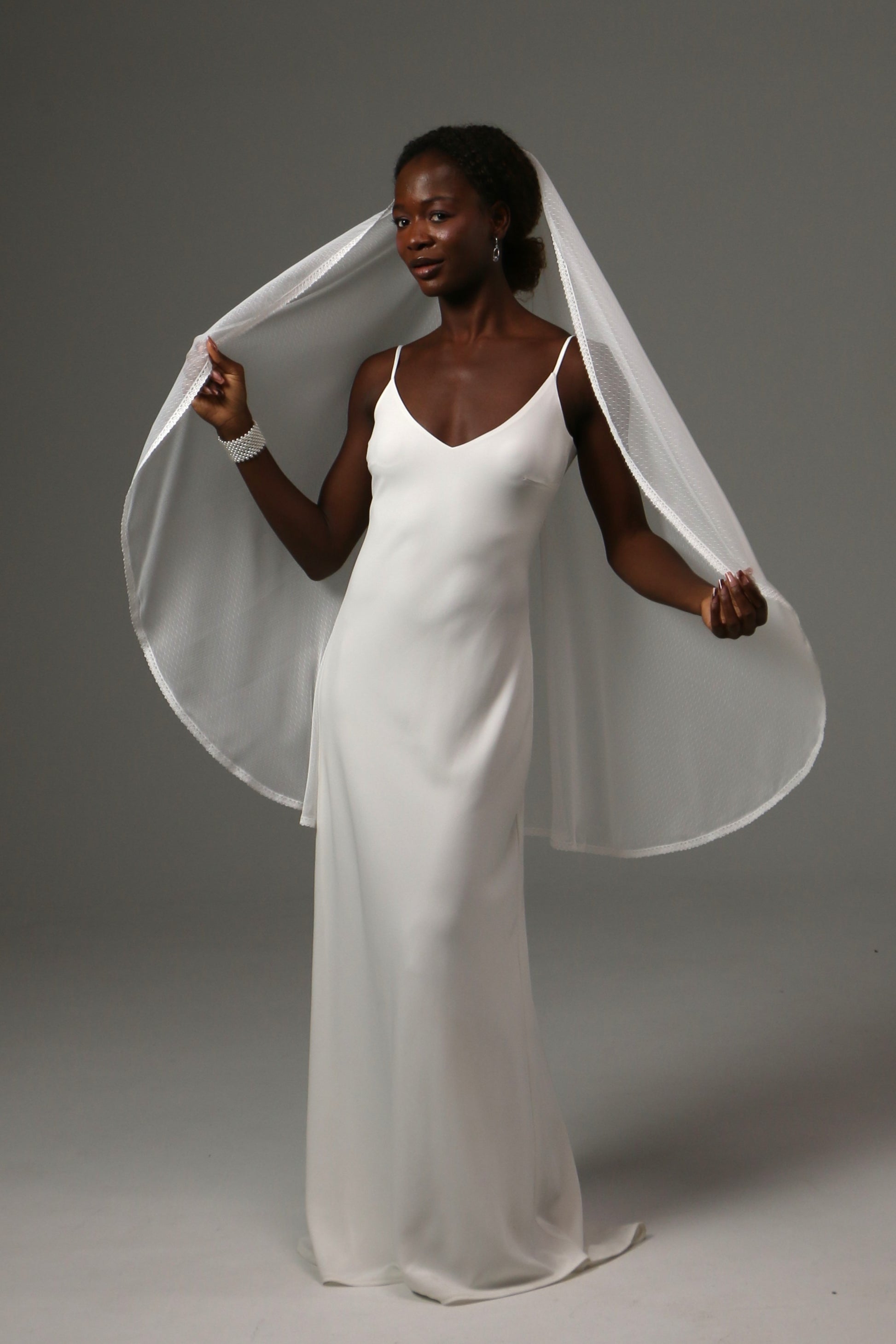 Romantic wedding veil with lightweight airy construction.