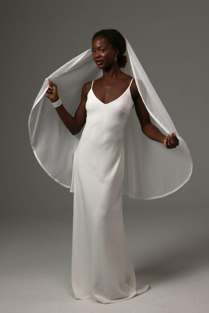 Romantic wedding veil with lightweight airy construction.