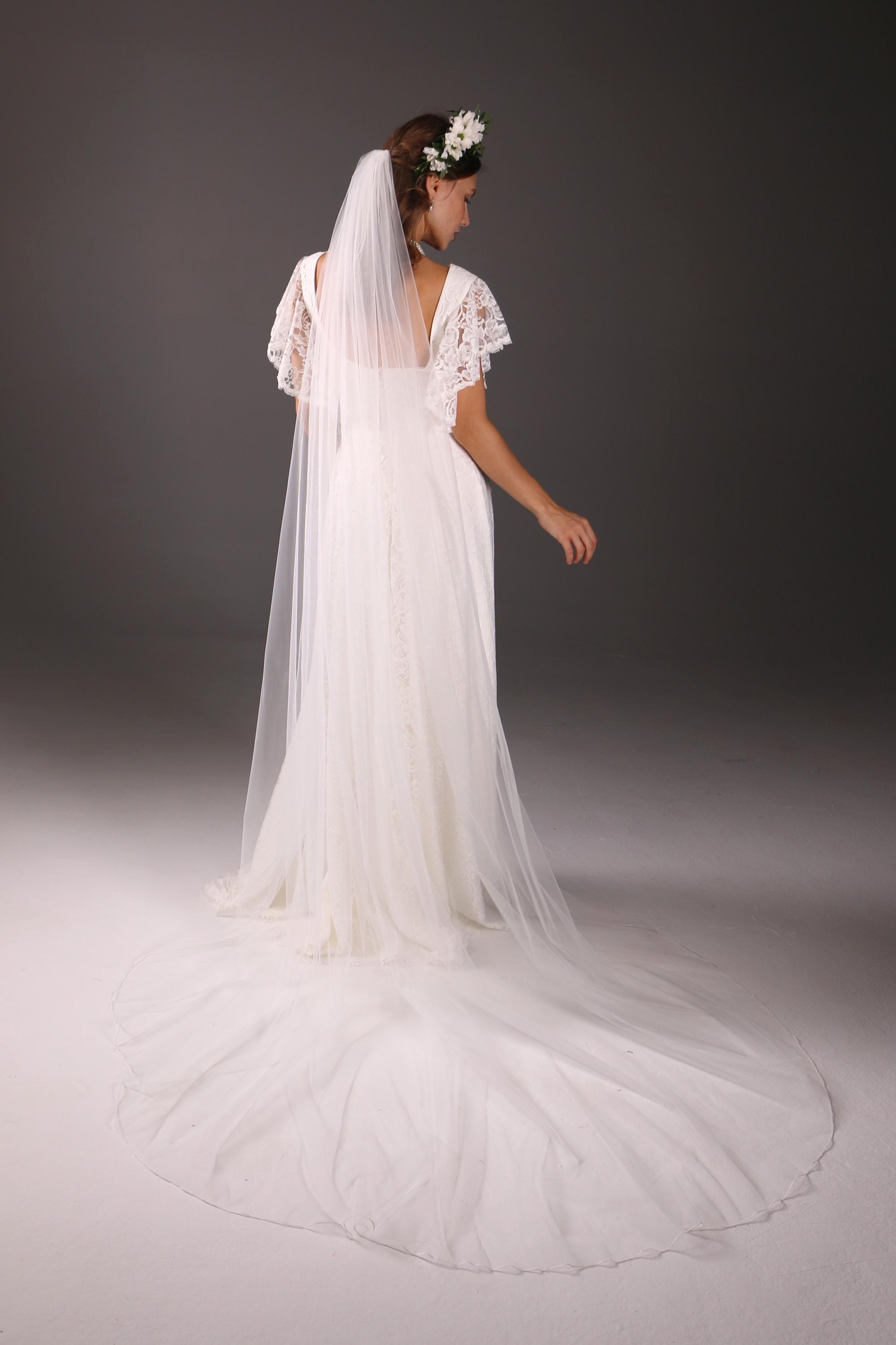Light Ivory Chapel Wedding Veil: Soft Tulle, Pencil Edge